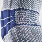 Bauerfeind Genutrain Kniebandage Ingezoomd Knieholte