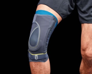 Push Sports Kniebrace Linker Zijaanzicht